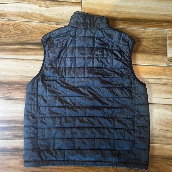 Patagonia Men's Nano Puff Vest in Black - Picture 2 of 3